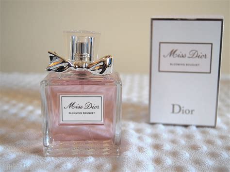 bloom bouquet dior|blooming boutique Dior.